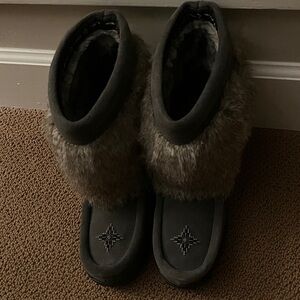 Manitobah Fauxfur Waterproof Half Mukluk Boots Waterproof